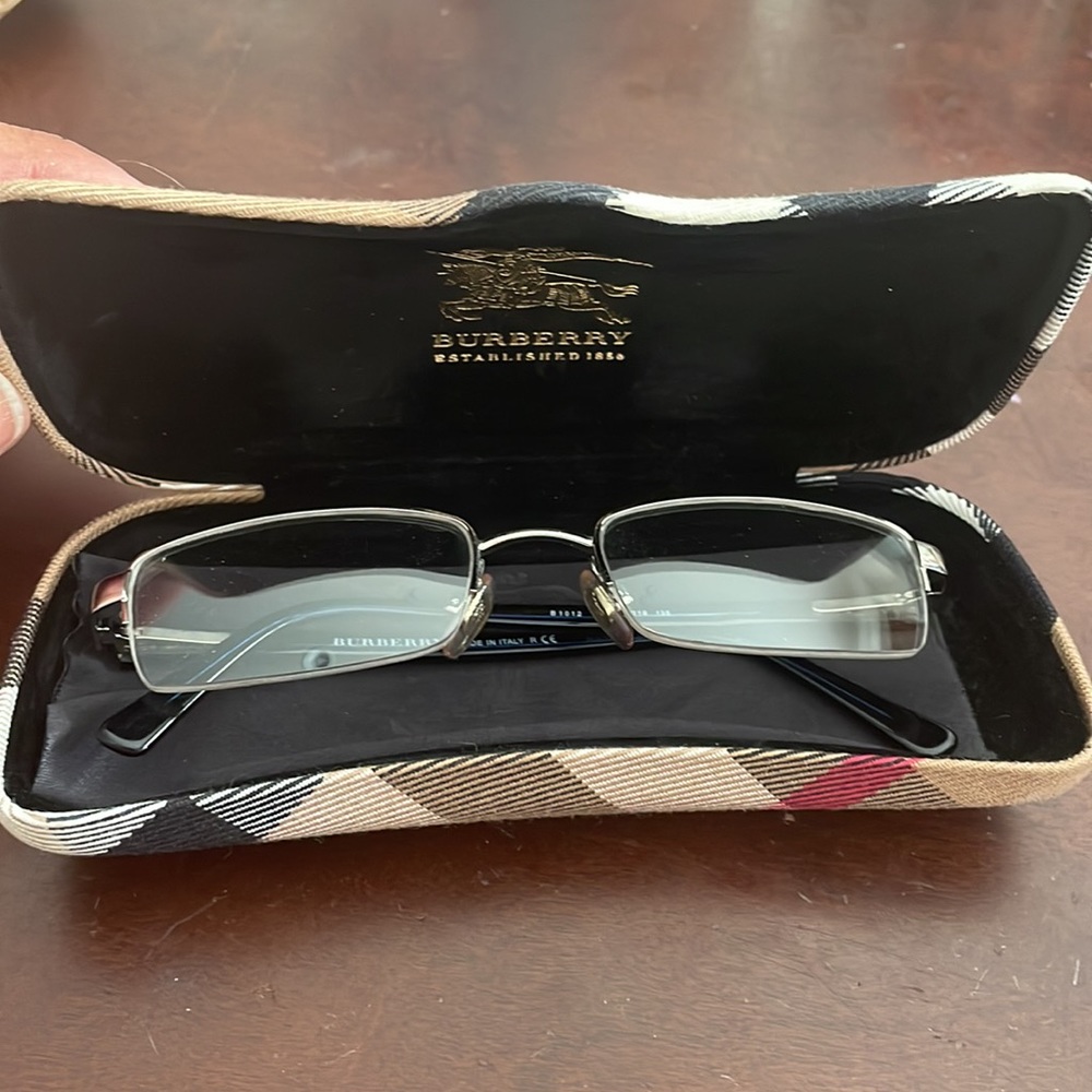 Burberry B1012 1005 50/19 135 Navy Blue Prescription Glasses with Case & Cloth